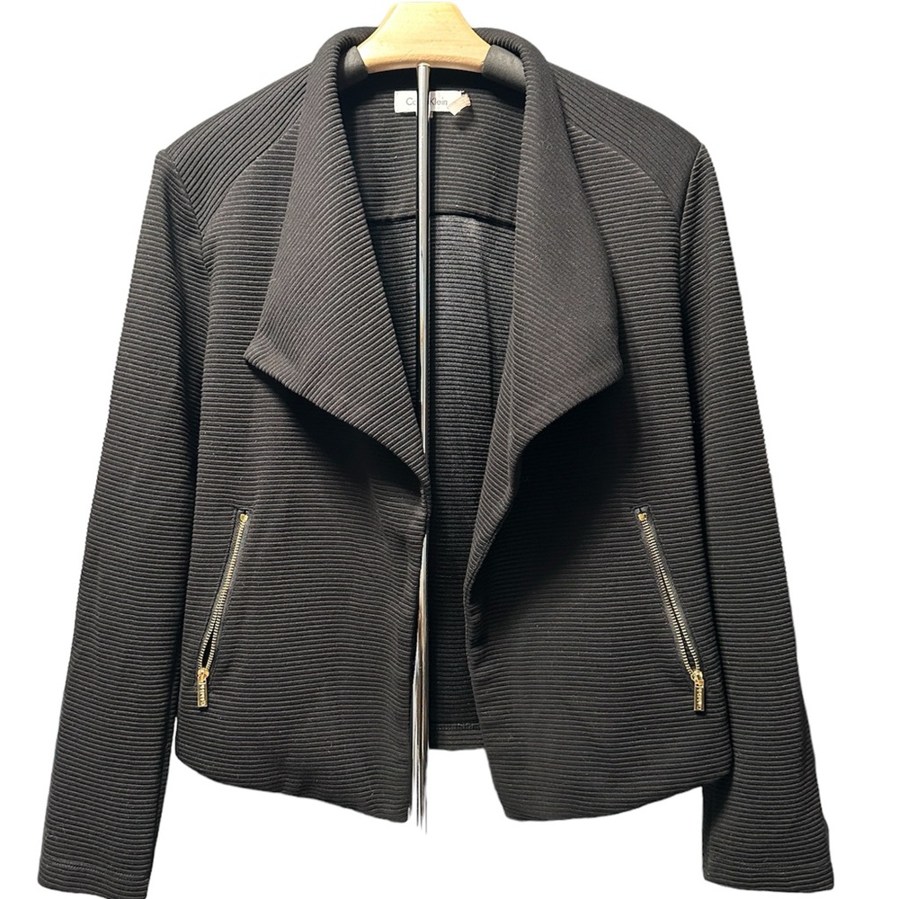 Calvin Klein women’s unlined flyaway jacket black medium gold zippered pockets